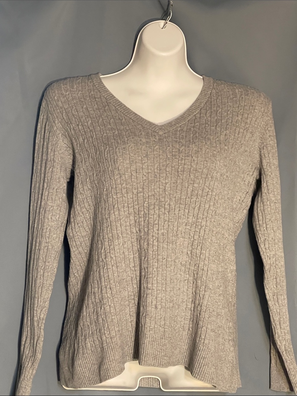 V-Neck Cable Rib Sweater in Light Gray